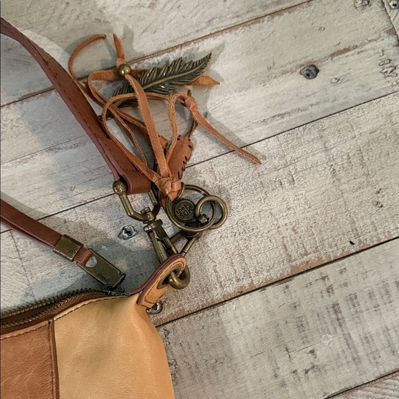 The Sak Tan and Brown Medium Sized Shoulder Bag - Picture 5 of 10